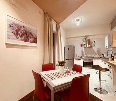 Cava de' Tirreni Apartment | Experience VìviMi Suite - Porta d'Amalfi with Family & Pets