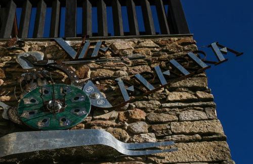 Oliva de Plasencia House | Vía Caparra Superior: Guest Rated 8.7 with Kitchen Amenities