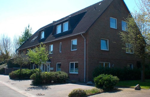 Großwaabs Apartment | Cozy Völschow-Hering FeWo "Seerose" - Pet and Child Friendly