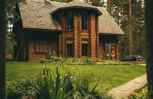 Liepene House | Vējciems: Pet-Friendly Retreat with Oceanfront Views