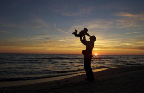 Liepaja Resort | Pet-Friendly Vērbeļnieki with Oceanfront Views & Hot Tub