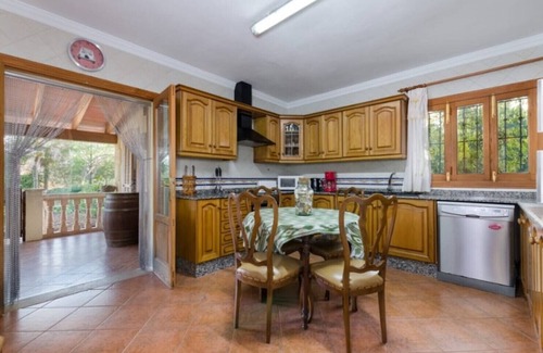 Lloseta Ski Chalet | V. Cas Padrins By BeBreeze - Els Niguls