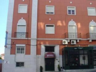 Santa Isabel House | Affordable Family Stay at V Dinastia - Book Your Escape!