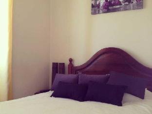 Santa Isabel House | Affordable Family Stay at V Dinastia - Book Your Escape!