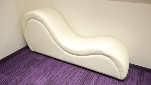 Arroyomolinos Hotel | Discover V Hotel: Wheelchair Accessible with Breakfast & Hot Tub