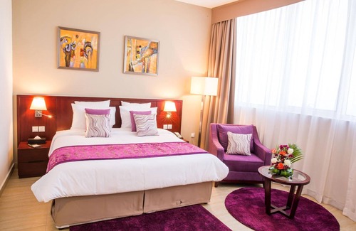 Al-Fujairah Hotel | Inviting V Hotel Fujairah with Pool and Spa Amenities