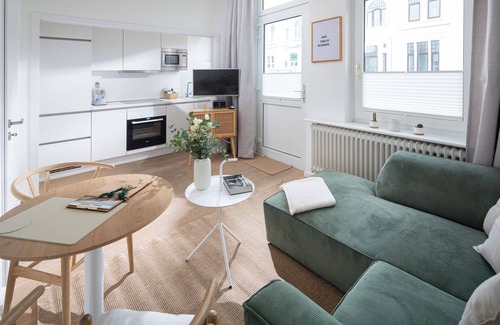 Norderney Apartment | Villa Fresena: Oceanfront Getaway with Pool & Spa