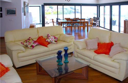 Machico Apartment | Elegant V.I.P. Baia: Oceanfront Oasis with 9.6/10 Rating