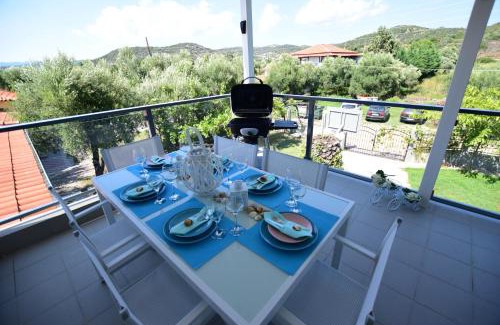 Toroni Apartment | Oceanview 4-Star Vista Suites in Toroni, Halkidiki