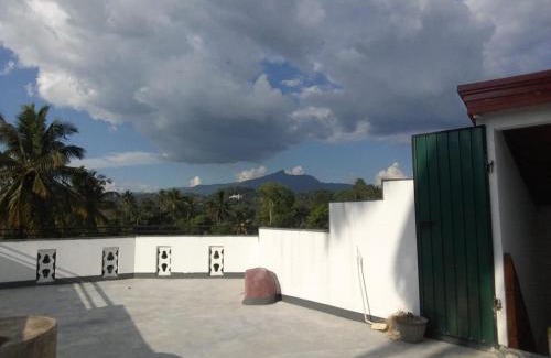 Kandy House | Family-Friendly Retreat at V.S.MAHA REST HOME