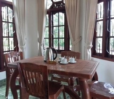 Kandy House | Family-Friendly Retreat at V.S.MAHA REST HOME