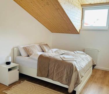 Kezmarok House | Family-Friendly Retreat at V ulicke with Stellar 9.9 Rating