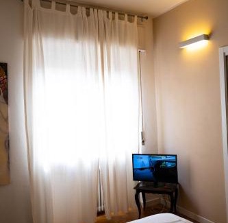 Novara Apartment | Pet-Friendly V12 Apartments - Alfieri 2A with High Ratings