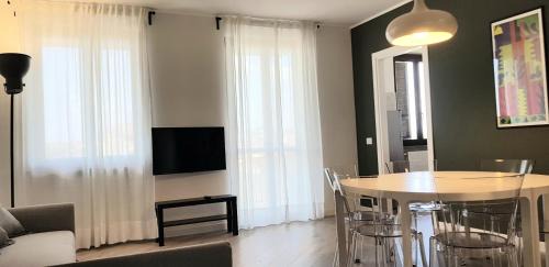 Trecate Apartment | Discover Pet-Friendly V12 Apartments in Trecate