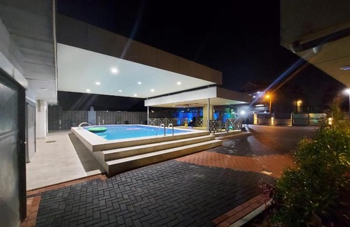 Paramaribo Apartment | V3 Appartement: Family-Friendly Getaway with Pool & Hot Tub