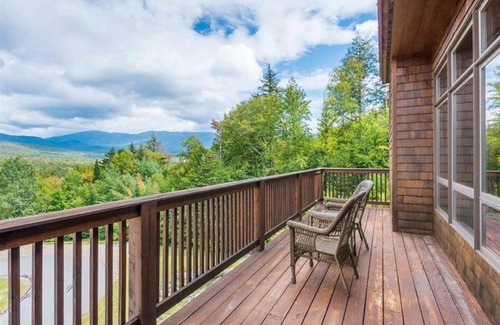 Bethlehem Villa | V3 Townhouse with Mountain Views & Spa Amenities in Bretton Woods