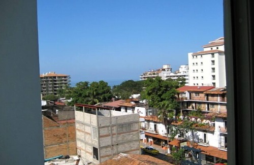Emiliano Zapata Apartment | Modern Studio Condo with Oceanfront Views in Old Town
