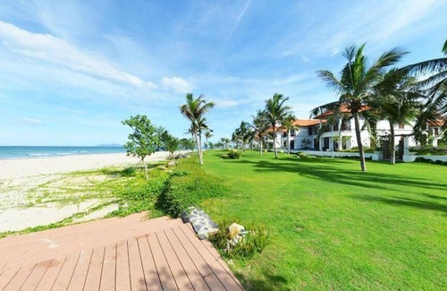 Ngu Hanh Son Villa | Elegant Garden View Villa with Private Pool & Family Amenities