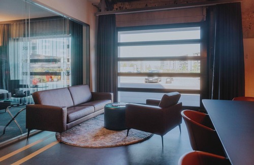 Ossendorf Hotel | Experience Comfort at V8 Hotel Köln - Rated 9.2/10