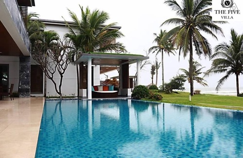 Ngu Hanh Son Villa | Experience V8: Exclusive Beachfront Villa with Pool Access
