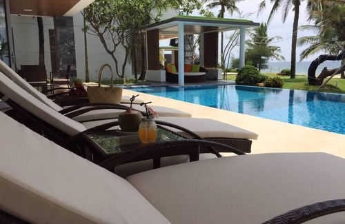 Ngu Hanh Son Villa | Experience V8: Exclusive Beachfront Villa with Pool Access