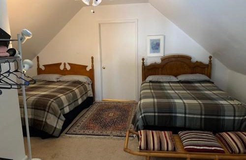 Northwest Apartment | Cozy Va Beach Zen Tree House Studio with Restaurant