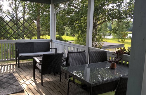 Virolahti Cottage | Beachfront Retreat at Vaalimaa Camping: Pet-Friendly Oasis