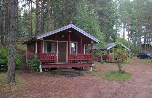 Virolahti Cottage | Beachfront Retreat at Vaalimaa Camping: Pet-Friendly Oasis