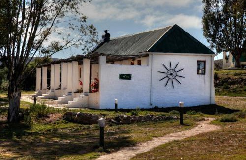 Baviaans Apartment | Pet-Friendly Vaalwater Lodge & Bush Camp with Pool Access