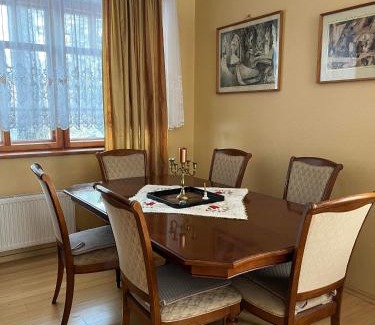 Narva-Joesuu Apartment | Cozy Vabaduse Guesthouse: Pet-Friendly Stay Awaits You
