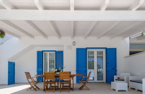 Posto Rosso House | Premier Vacation Home in Salento, Gallipoli with Pool