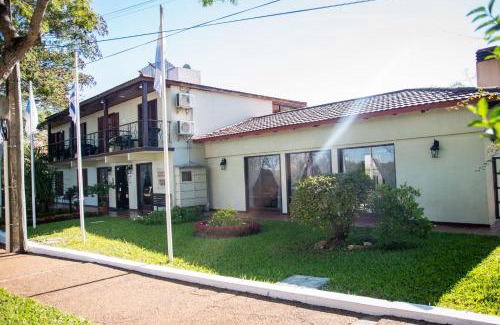 Termas del Dayman Hotel | Discover Vacacional Dayman: Oceanfront Retreat with Pool