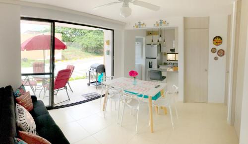 La Tebaida Apartment | Relaxing Apartment in Eje Cafetero with Pool & Wifi