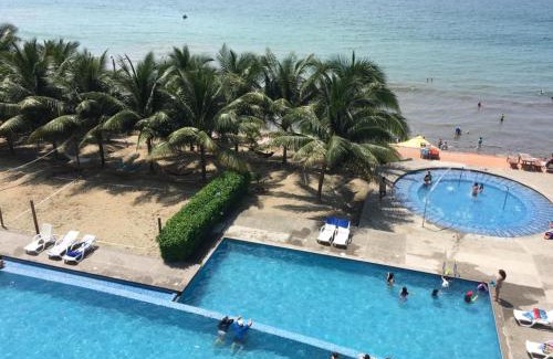 Tonsupa Apartment | Experience Beachfront Bliss at Vacaciones Playa Azul