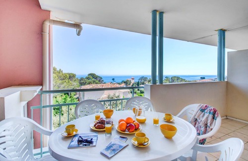 Saint-Aygulf House | Relaxing Getaway at Vacancéole - Les Calanques du Parc