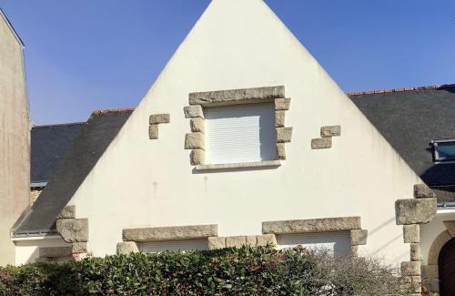 Port-Louis Apartment | Enjoy Family-Friendly Vacations in Port-Louis