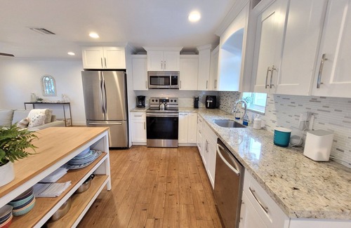 Pompano Beach House | Relaxing Getaway with Private Pool & Spa Near the Beach