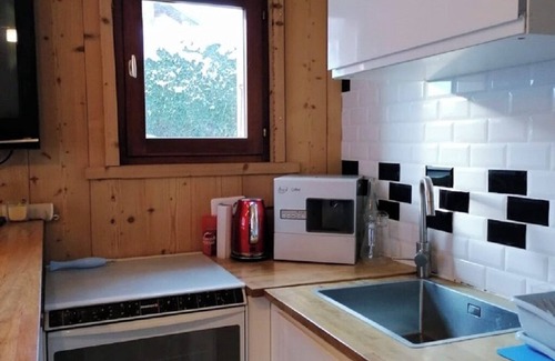 Bozel Apartment | Dreamy Mountain Retreat with Family-Friendly Amenities