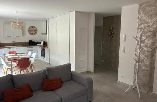 Vallon-Pont-d'Arc House | Discover Maison Chauvet: Top-Rated Retreat in Ardèche