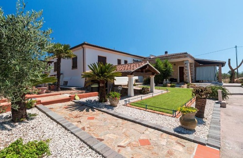 Sas Linnas Siccas House | Unforgettable Oceanfront Getaway with Family-Friendly Perks