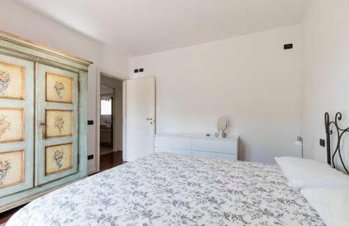 Cremignane Apartment | Pet-Friendly Retreat at Casa Vacanze Iseo & Franciacorta
