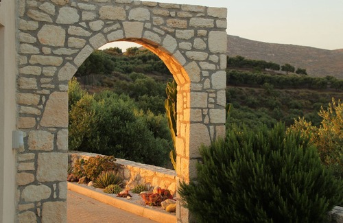 Pano Chersonissos House | Family-Friendly Vrbo Property with a Kitchen for Your Stay