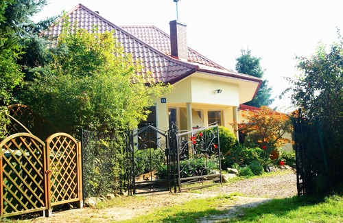 Karwienskie Bloto Drugie House | Cozy Vacation Home with Oceanfront Views and Pool Access