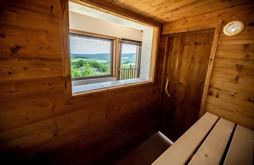 Haselbach in der Rhon House | Cozy Vacation Home for 4 Guests in Bischofsheim