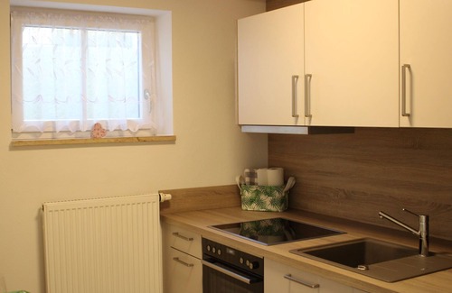 Bad Griesbach im Rottal Apartment | Cozy Forest Retreat: Family-Friendly Apartment with Ocean View