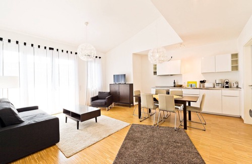 Endingen am Kaiserstuhl Apartment | Cozy 2-Bedroom Vacation Apartment with Kitchen & Breakfast