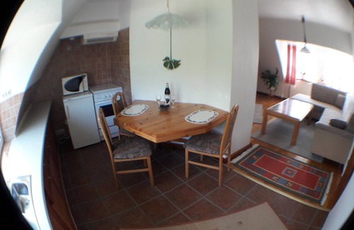 Daenschendorf Apartment | Perfect Retreat: Apartment for 3 in Fehmarn, Child Friendly