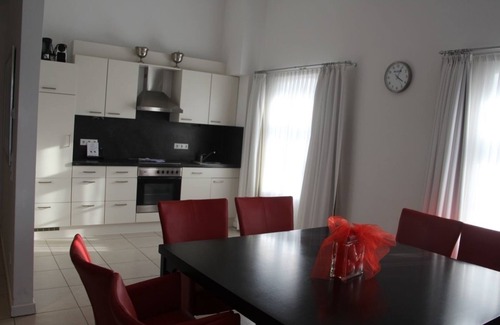 Basthorst Apartment | Spacious Apartment for 6 Guests with Ocean View in Crivitz