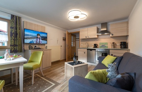 Oberschonau Apartment | Ideal Vacation Apartment Grünstein for 1-2 Guests