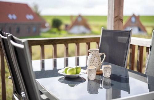 Wremen Apartment | Vacation apartment Deichkieker. Close to the beach and with balcony.